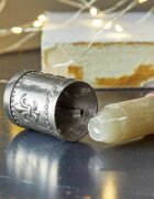 LOBERON Ořezávátko na svíčky Fleur De Lys