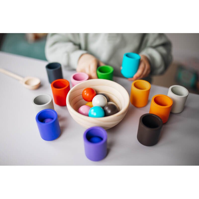 INSPIO Montessori míčky a hrníčky pro děti