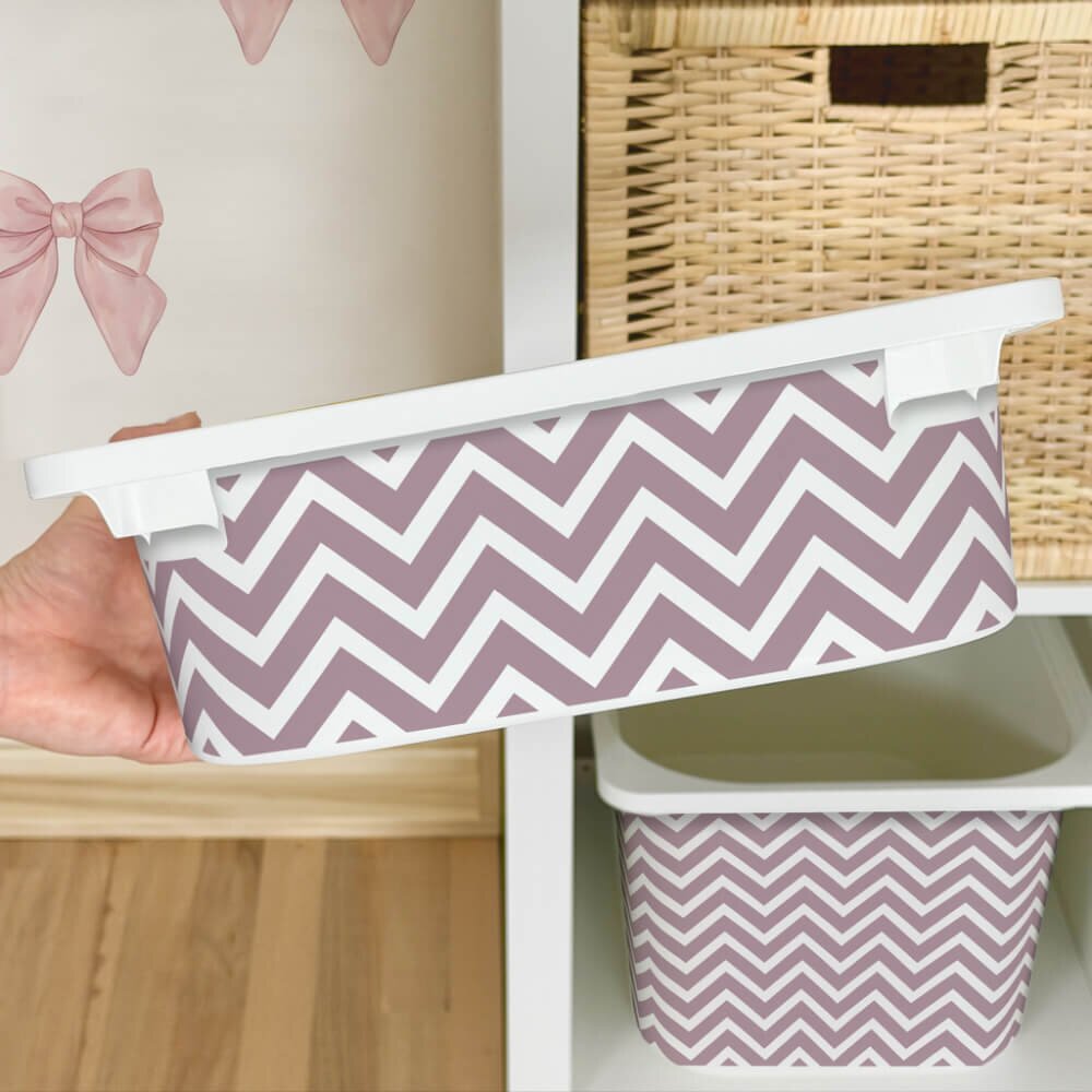 INSPIO Samolepka pro IKEA TROFAST box - Pink chevron (cik-cak)