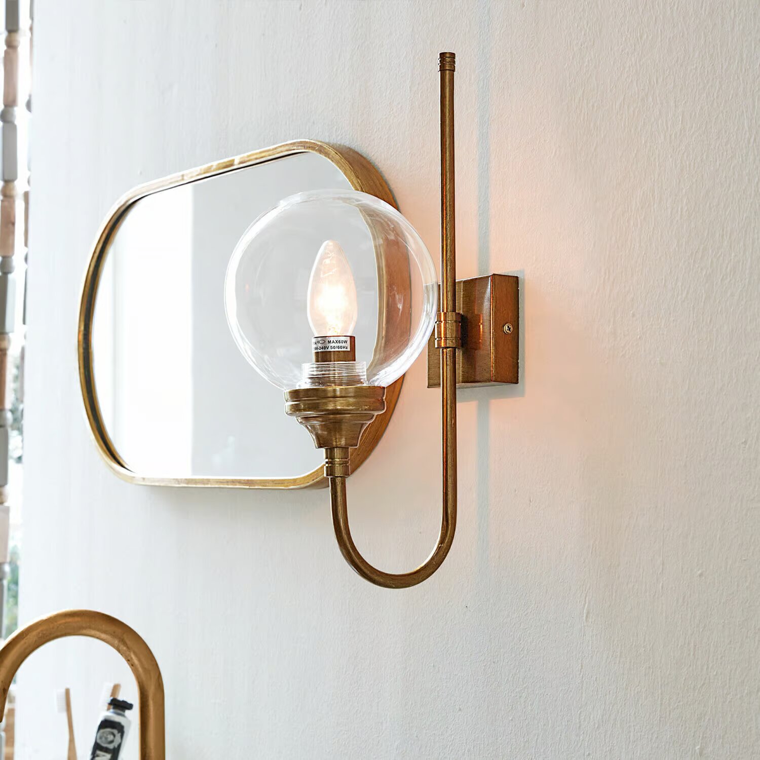 LOBERON Nástěnná lampa Anthé