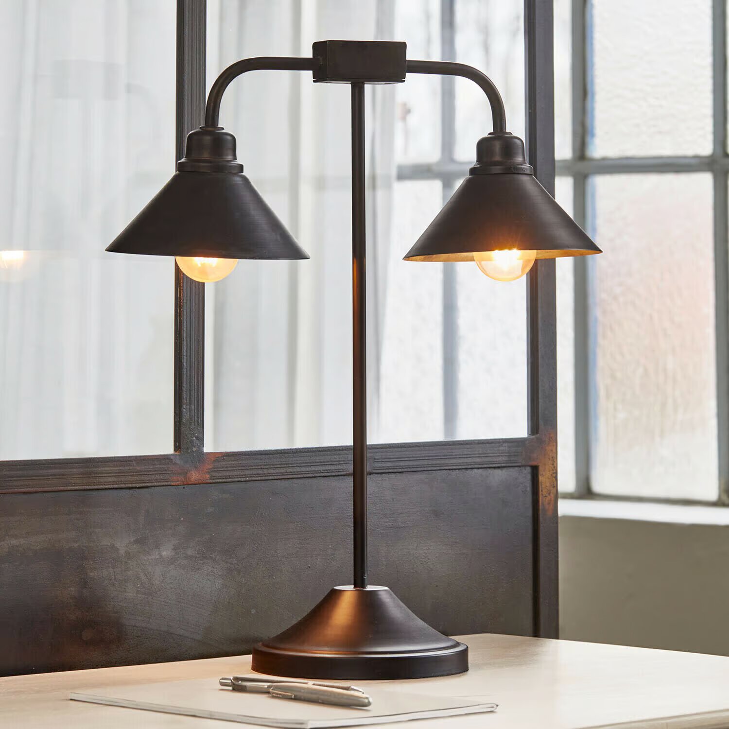 LOBERON Stolní lampa Cilovex