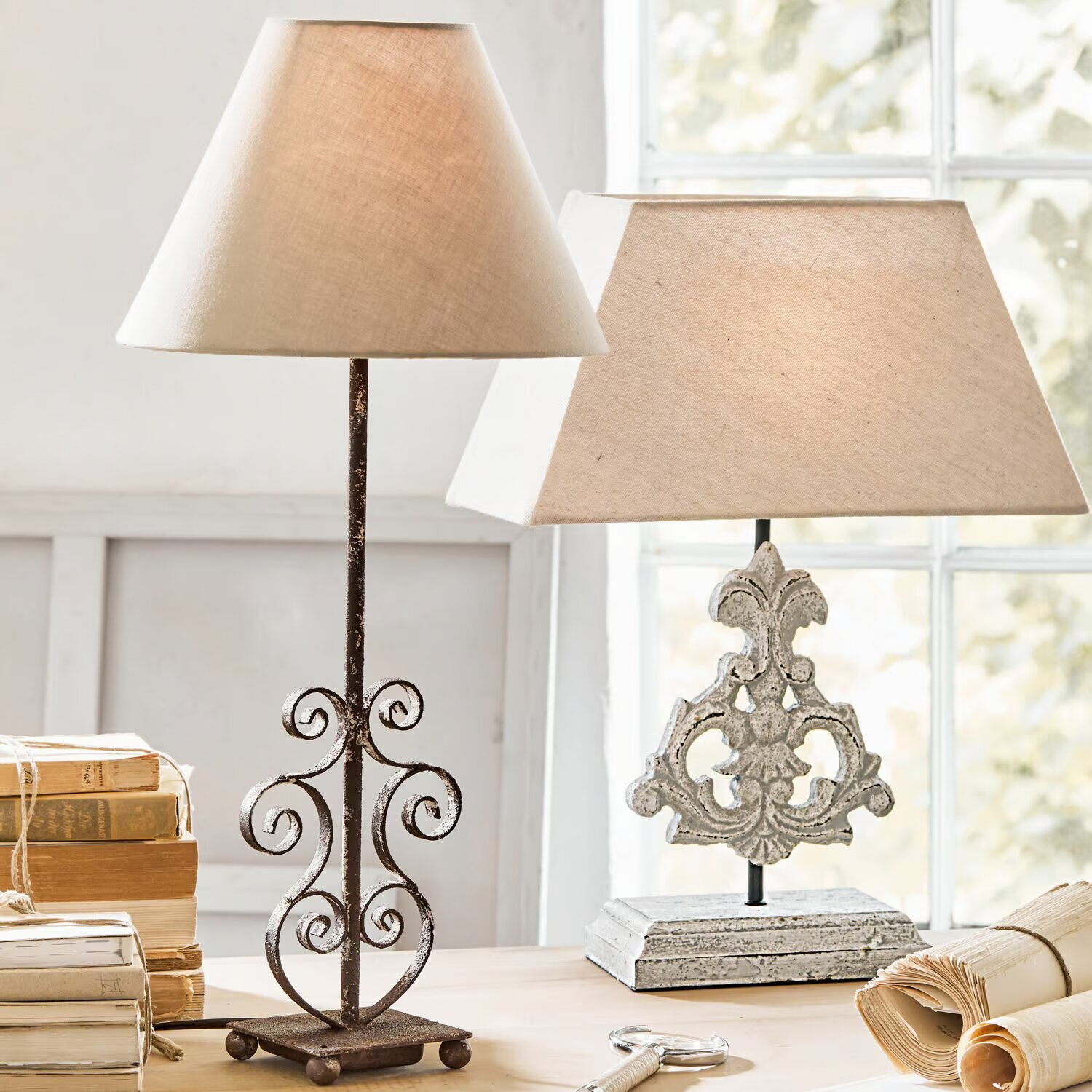 LOBERON Stolní lampa Clamart