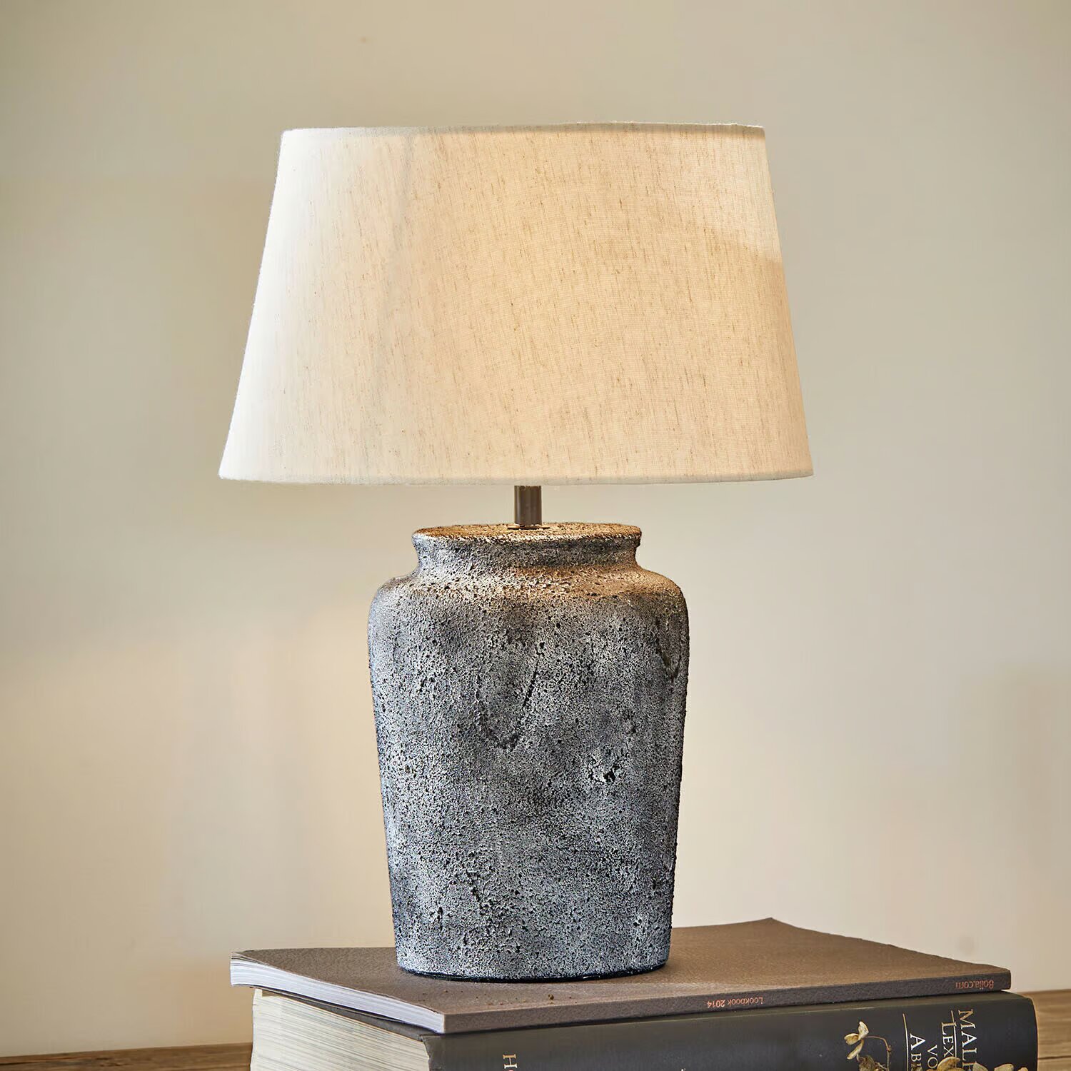LOBERON Stolní lampa Karvienne