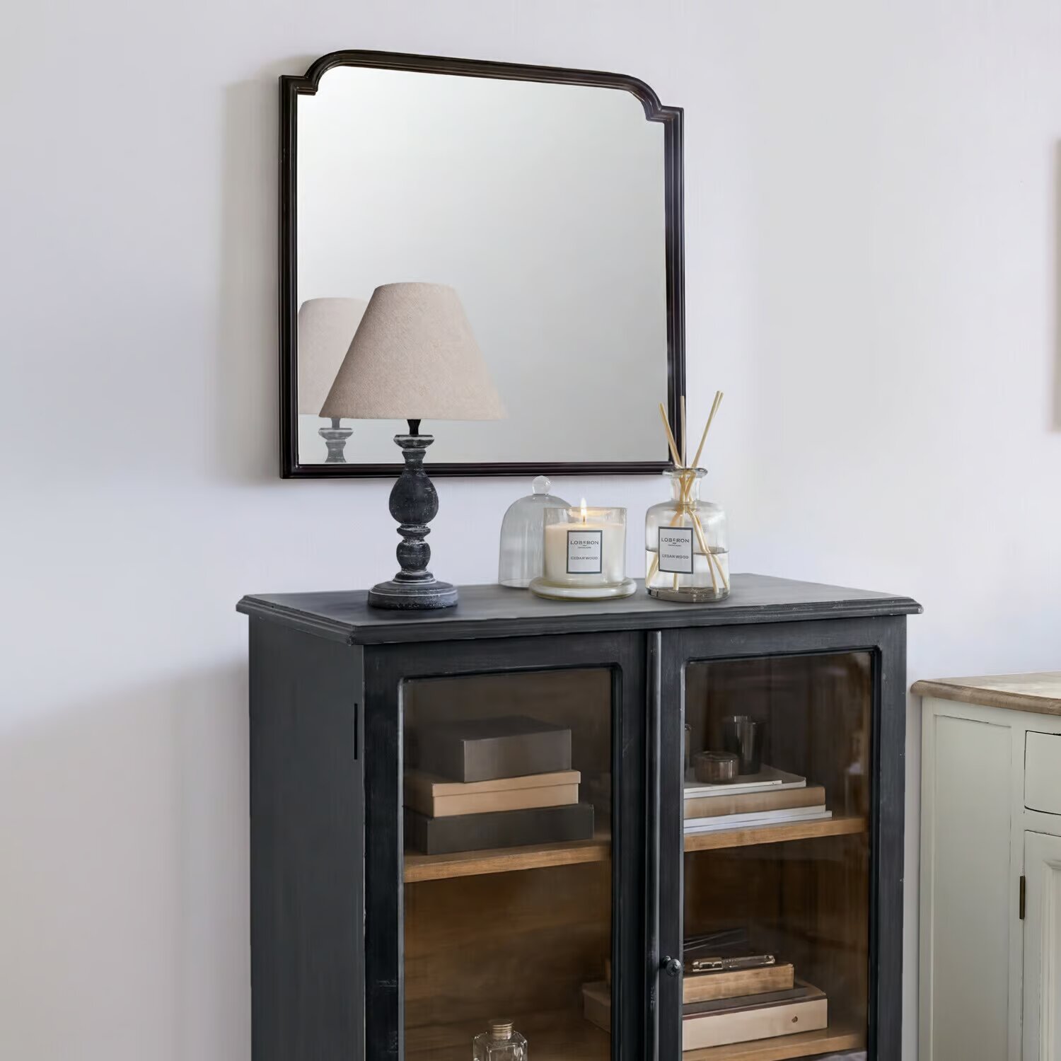 LOBERON Stolní lampa Ouvraine
